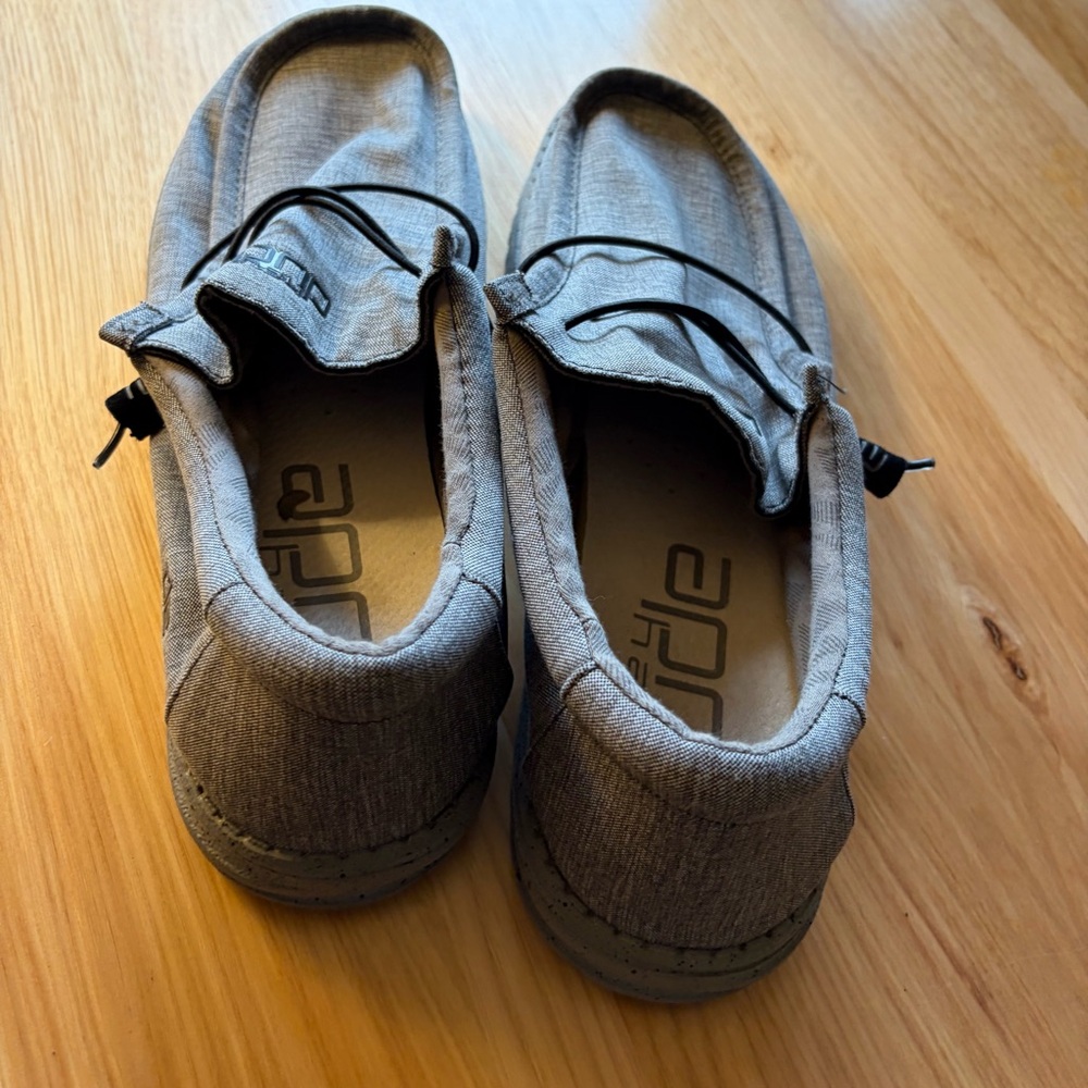 Hey Dude Men's Light Gray Loafers - Picture 2 of 4